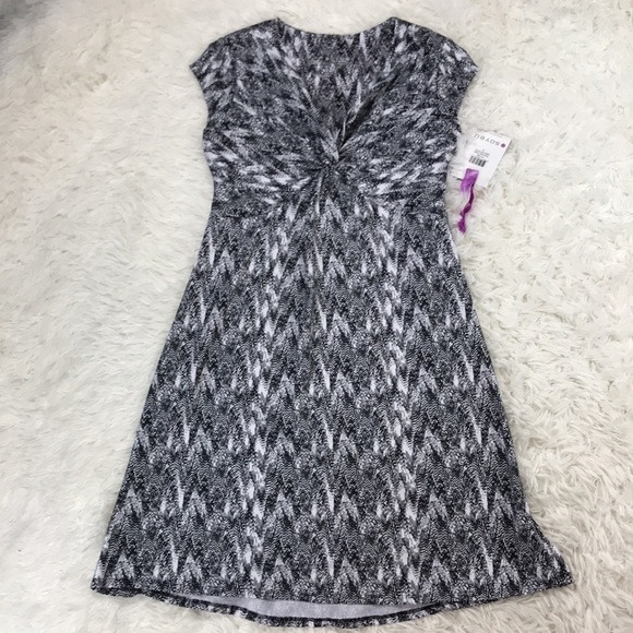 Soybu Dresses & Skirts - NWT SOYBU Patterned Dress
